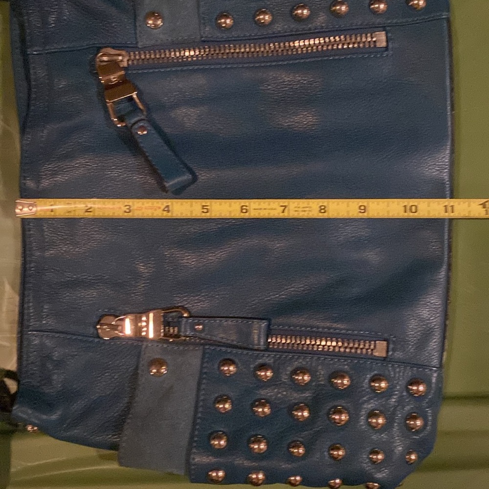 B Makowsky Blue Leather Handbag w/studs - Picture 11 of 11